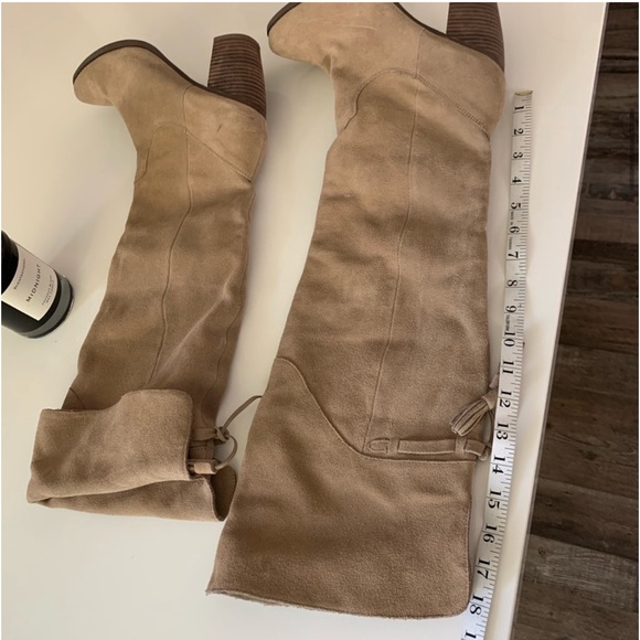 CYBER SALE🕊️Urban Outfitters Ecote Suede Knee Mid Callf Chunky Heeled Boots - Picture 7 of 9